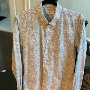 Saturday’s Cool Button Down